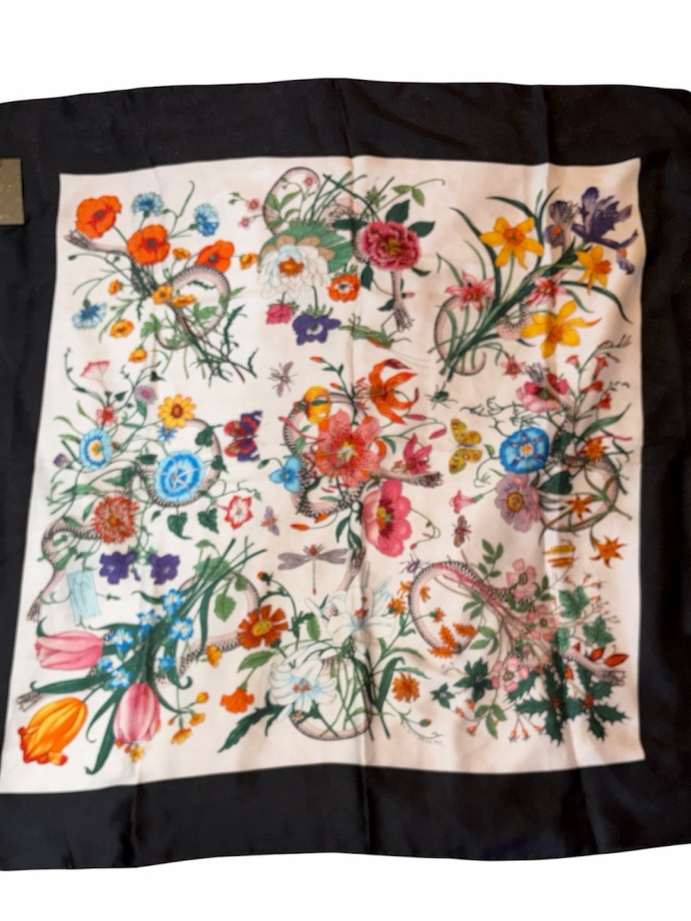 Gucci Flora Snake 100% Silk Scarf - Picture 15 of 16
